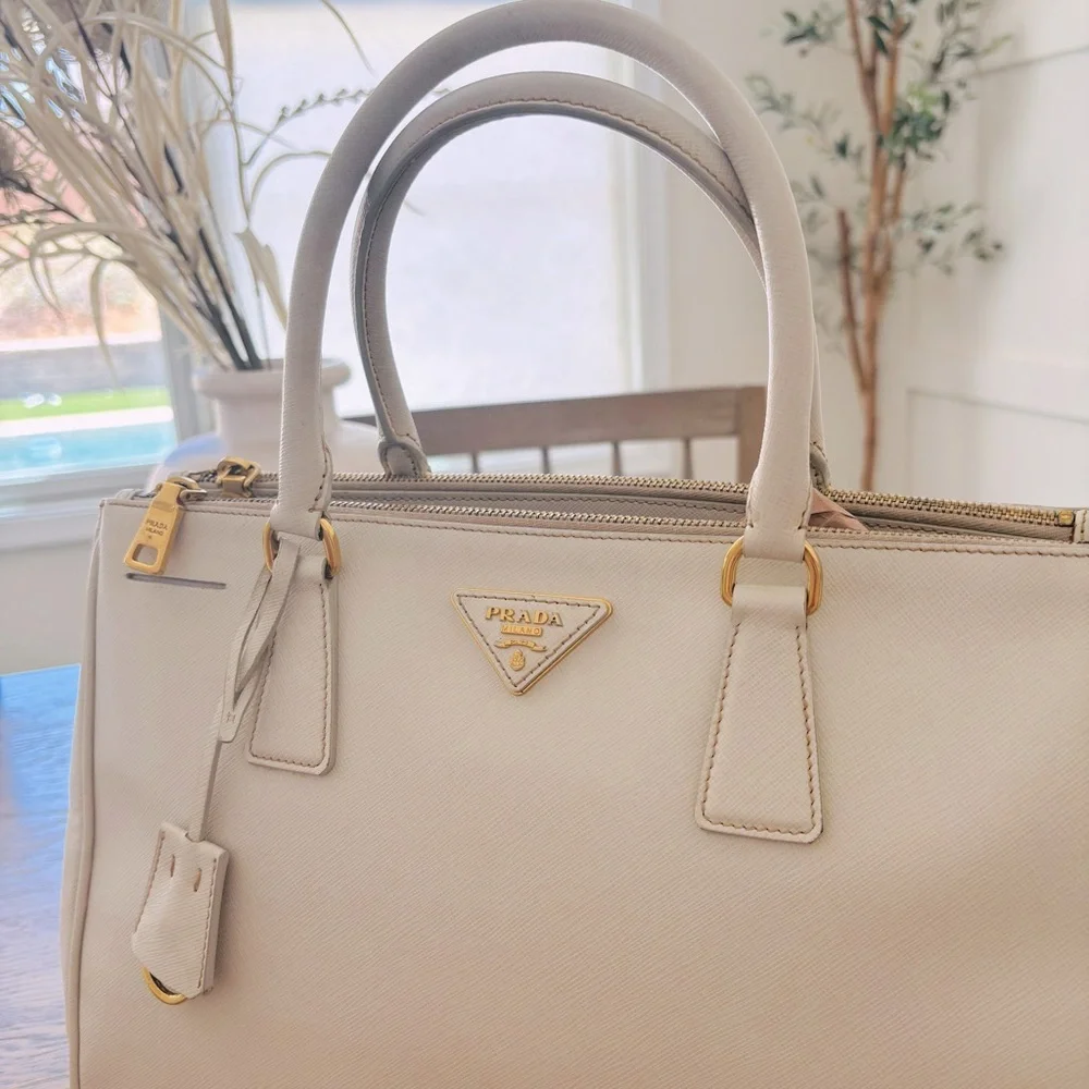 Prada Saffiano Large Galleria Double Zip Tote Talco White Gold Accents with COA‎